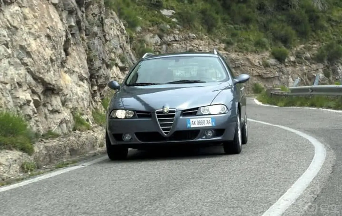 ALFA 156156 2.0正前水平