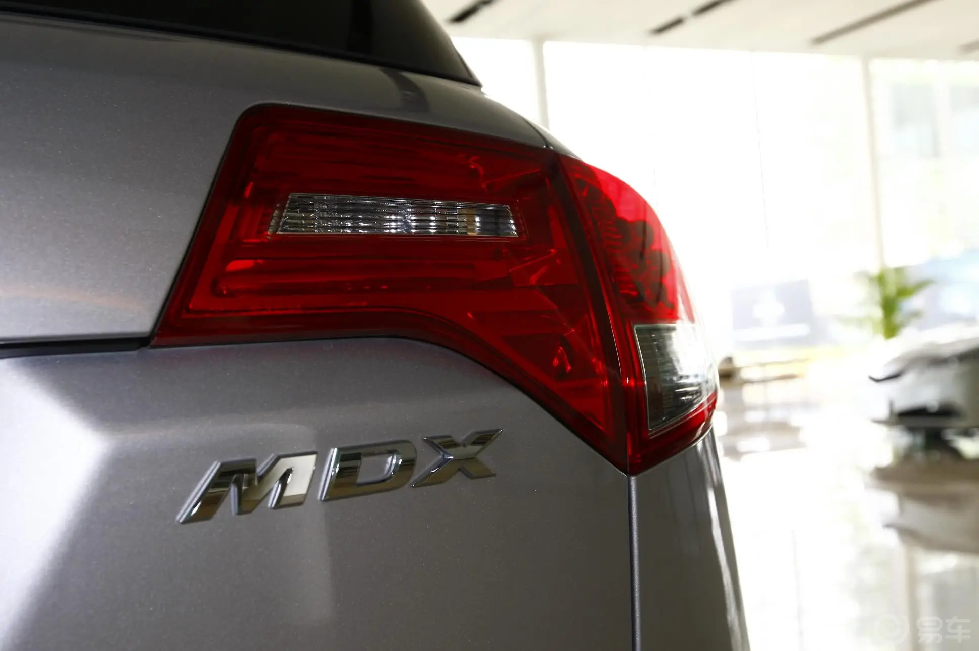 讴歌MDX3.7外观