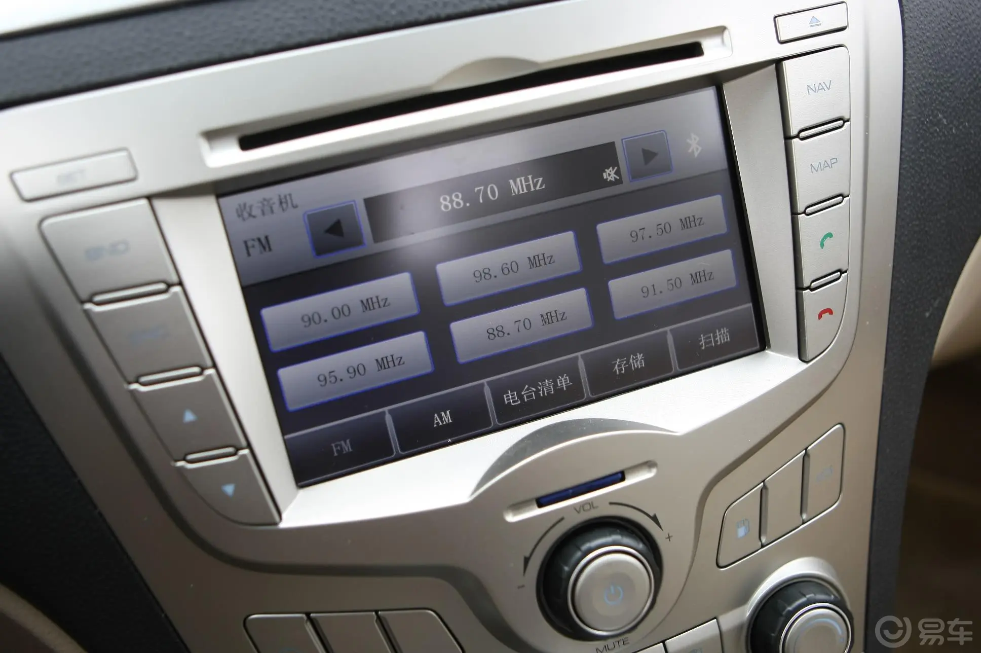 尊驰2.0 MT 舒适型DVD 车辆控制界面1