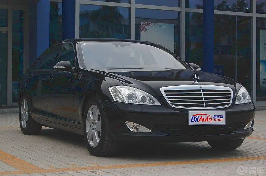 奔驰S级S 350 L动感型外观