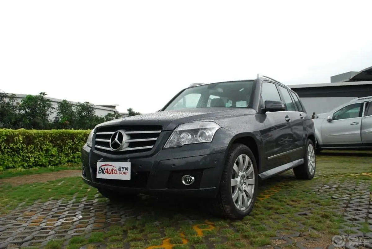 奔驰GLK级(进口)GLK 300 4MATIC 豪华型外观