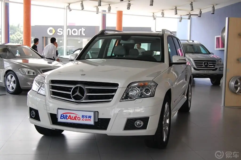 奔驰GLK级(进口)GLK 300 4MATIC 豪华型外观