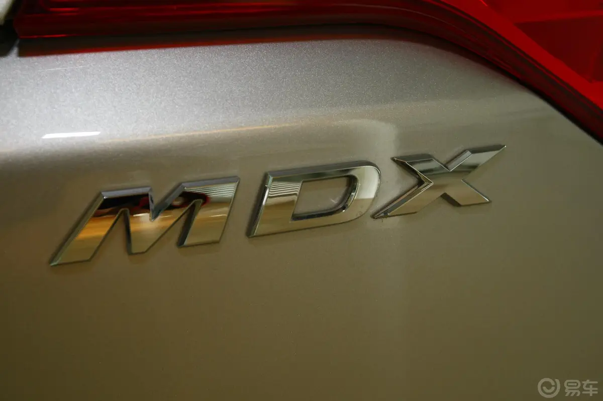 讴歌MDX3.7外观