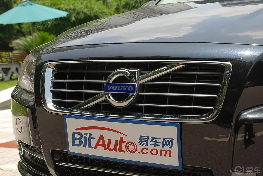 沃尔沃S80L3.0 T6 AWD 智尊版外观