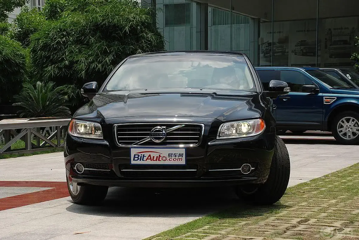 沃尔沃S80L3.0 T6 AWD 智尊版外观