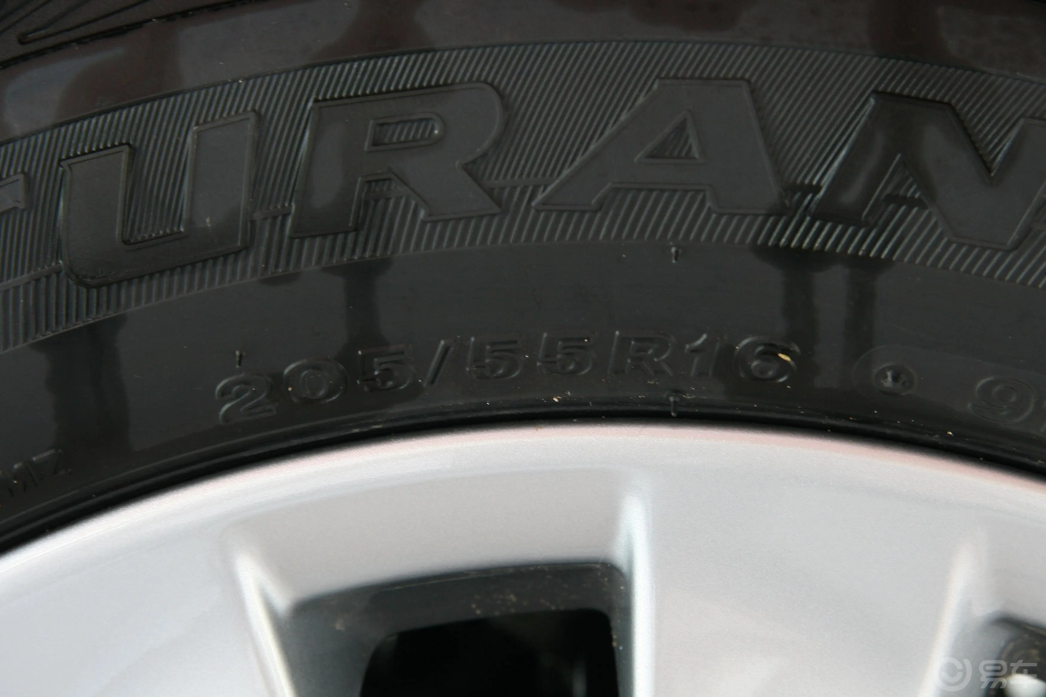 卡罗拉GL AT轮胎规格