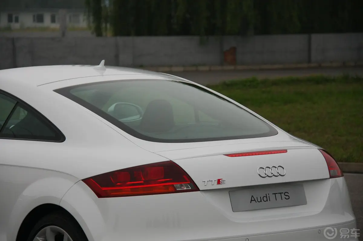 奥迪TTTTS Coupe 2.0 TFSI quattro S tronic外观