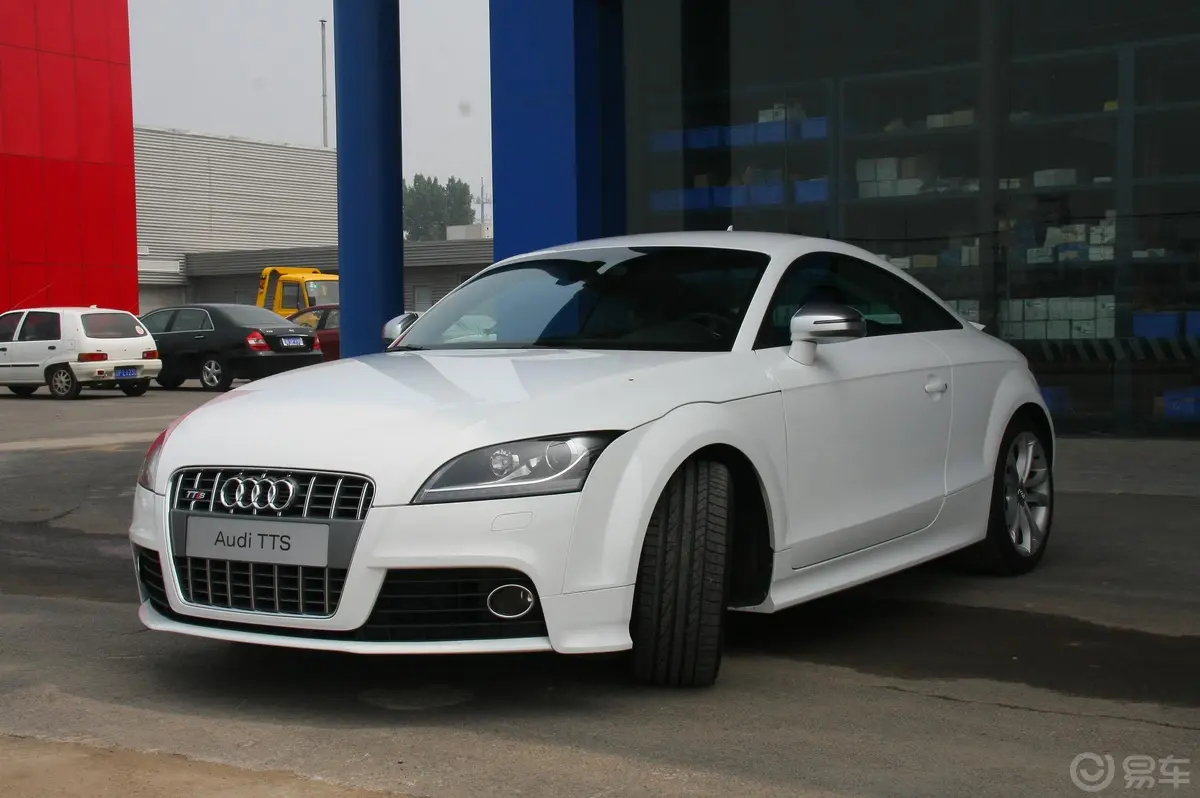 奥迪TTTTS Coupe 2.0 TFSI quattro S tronic外观