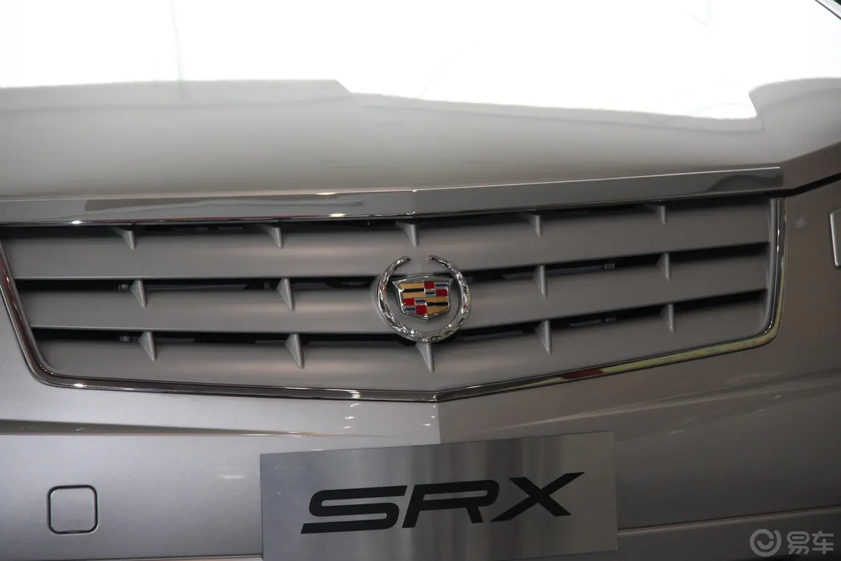 凯迪拉克SRX3.6L V6 四驱外观