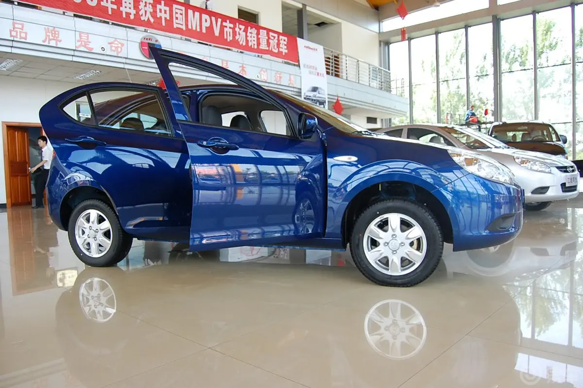 和悦A13RS 1.3L MT 豪华型外观