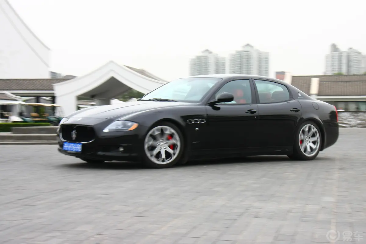 Quattroporte4.7 运动版外观