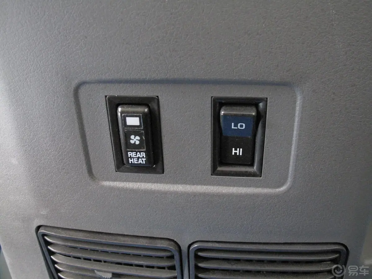 陆霸S100T 3400后座空调控制键