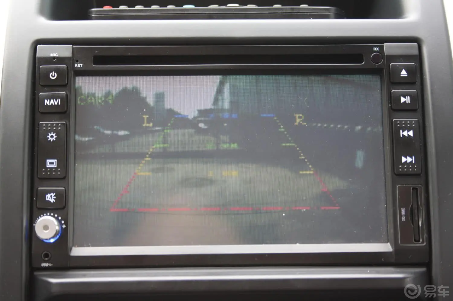 奇骏2.0L XE舒适版(MT 4WD)DVD 到车影像界面