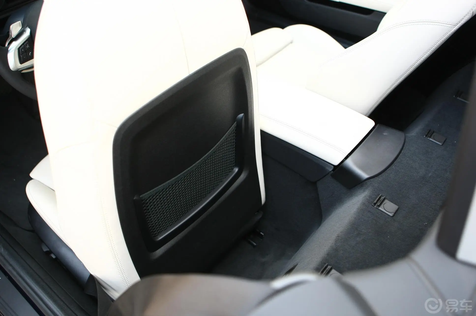 宝马Z4sDrive30i 锋尚型前排座椅后储物袋