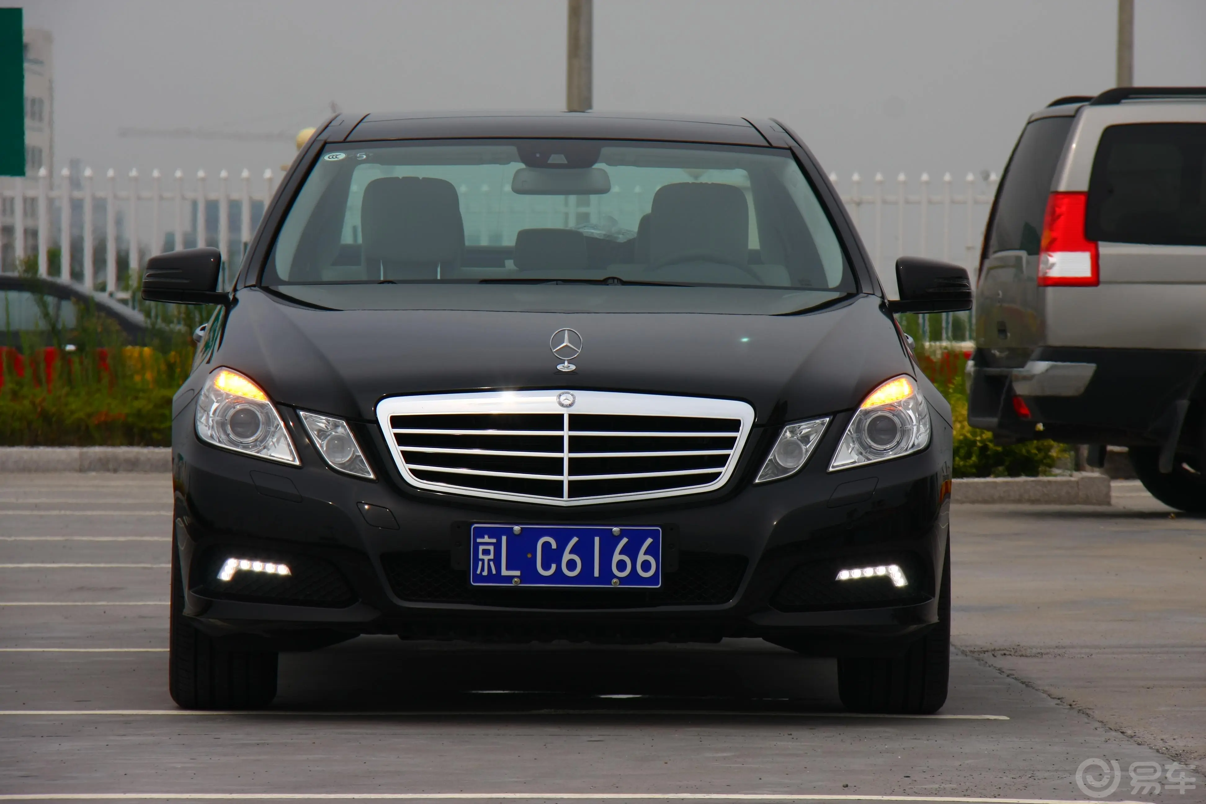 奔驰E级(进口)E 300 优雅型外观