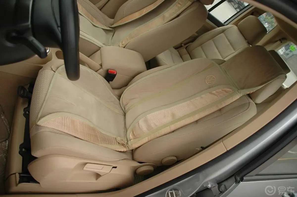 途安1.8T智尊版 自动挡7座驾驶员座椅