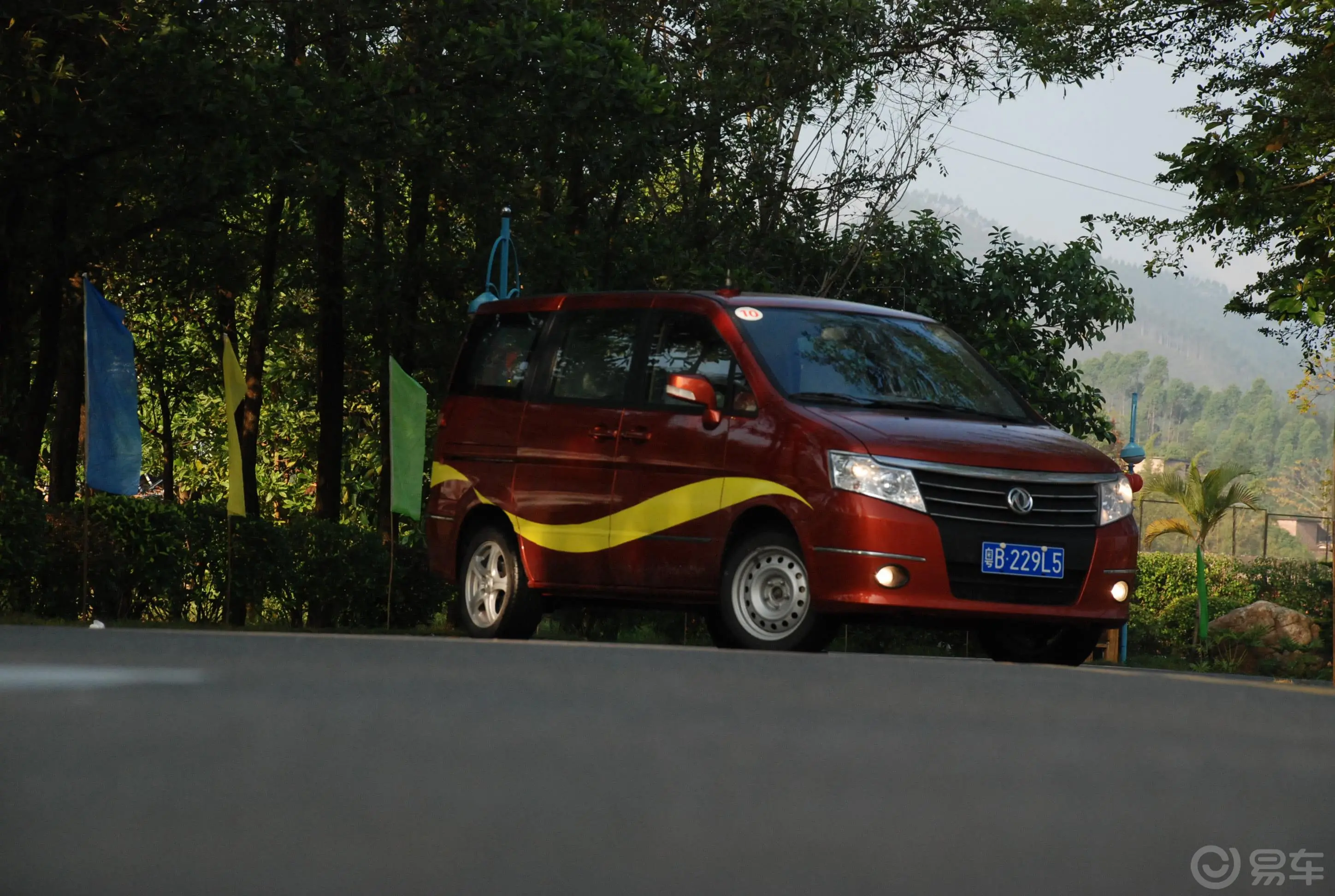 帅客豪华型 ZN6400V1B4(国Ⅳ+OBD)外观