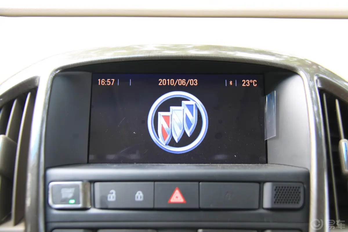 英朗GT 1.8L 自动豪华版音响显示屏
