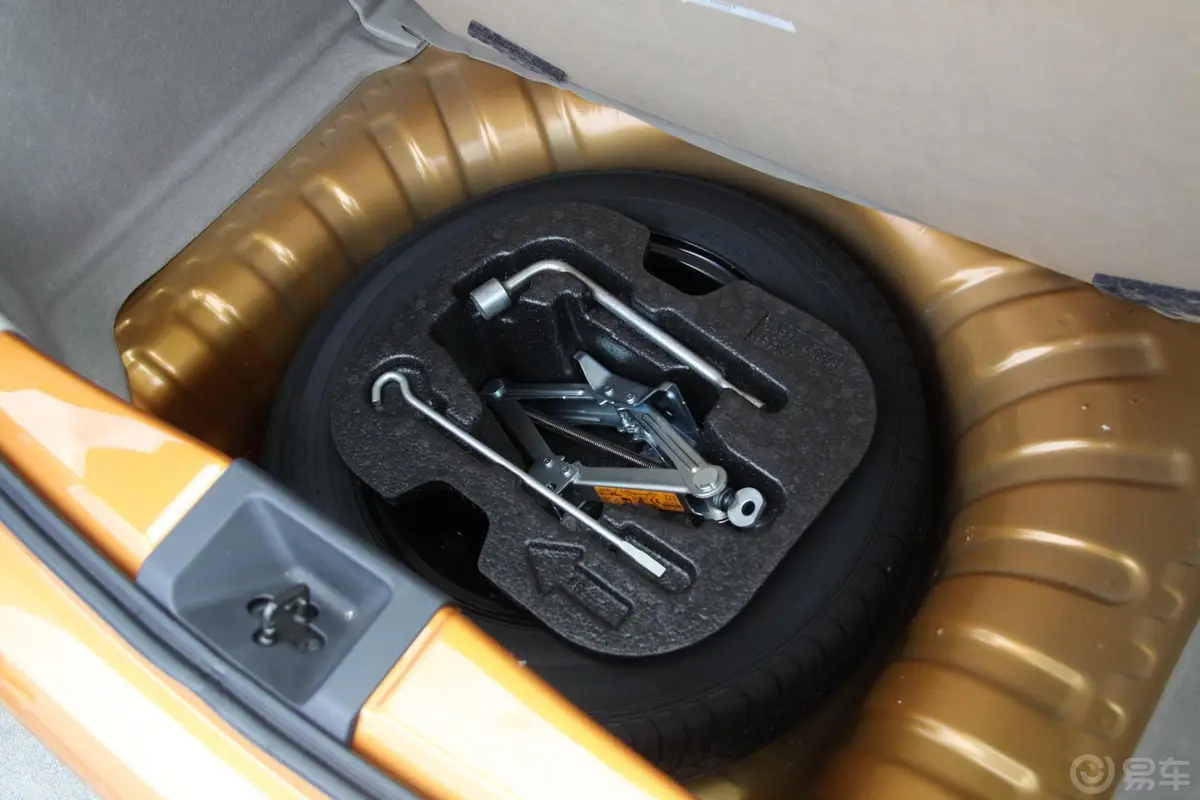 玛驰1.5XE易型版 MT备胎