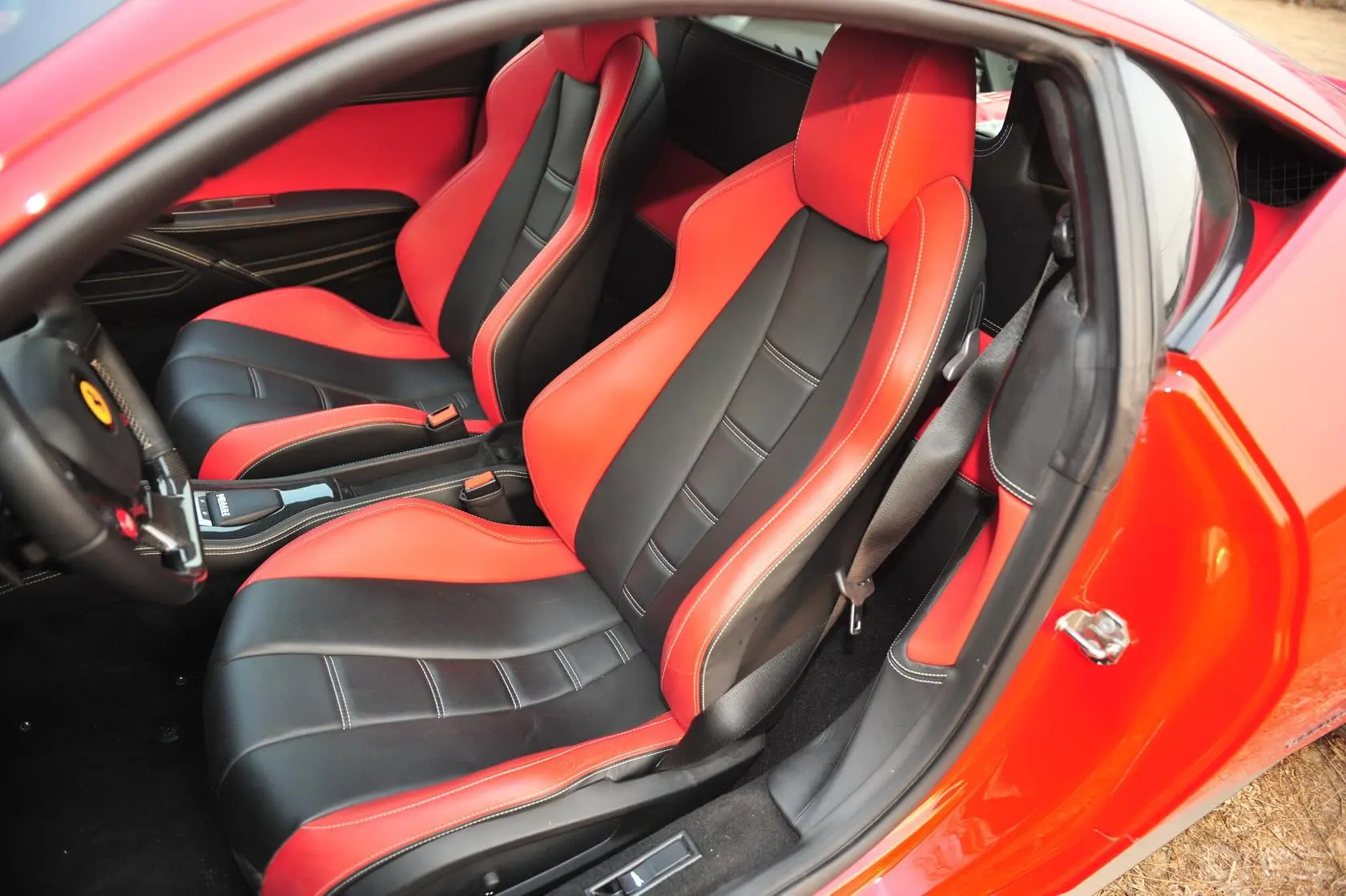 法拉利458Italia 4.5L 标准型驾驶员座椅