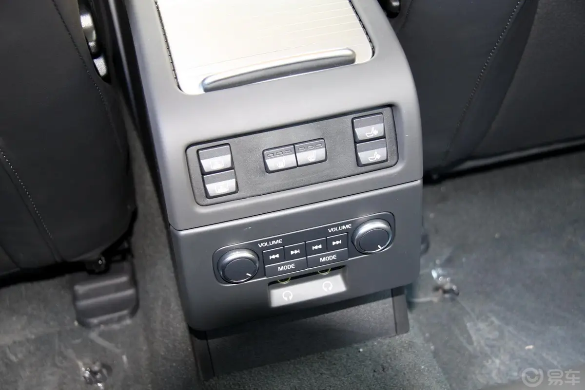 沃尔沃S80L3.0 T6 AWD 智尊版内饰
