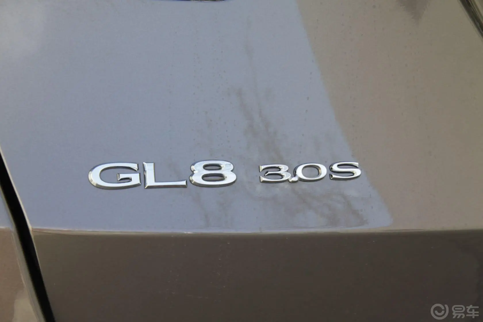 别克GL8豪华商务车 3.0 XT 旗舰版外观