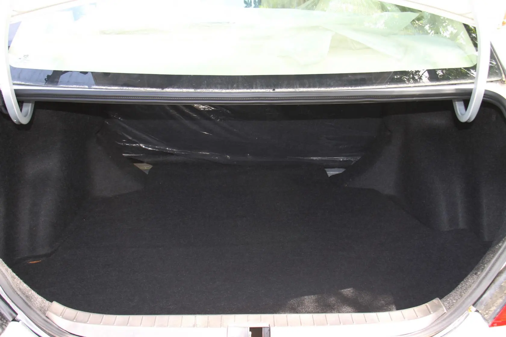 比亚迪F31.5 白金版 标准型 GL-i行李箱空间