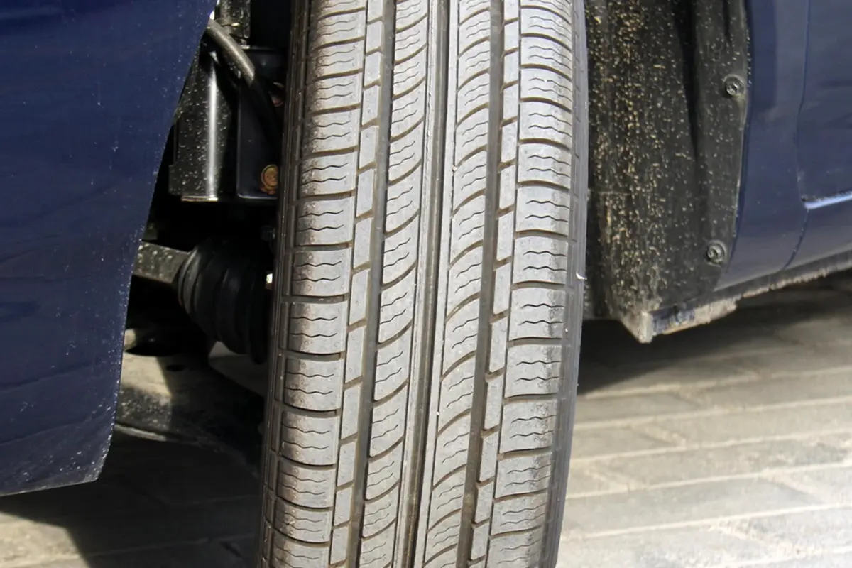 比亚迪F3R 1.5L 手动 舒适型轮胎花纹