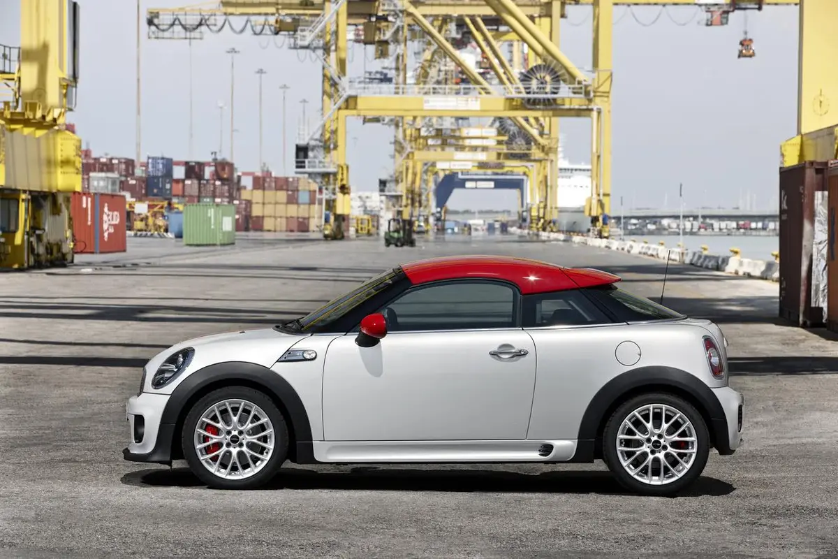 MINI JCW COUPE