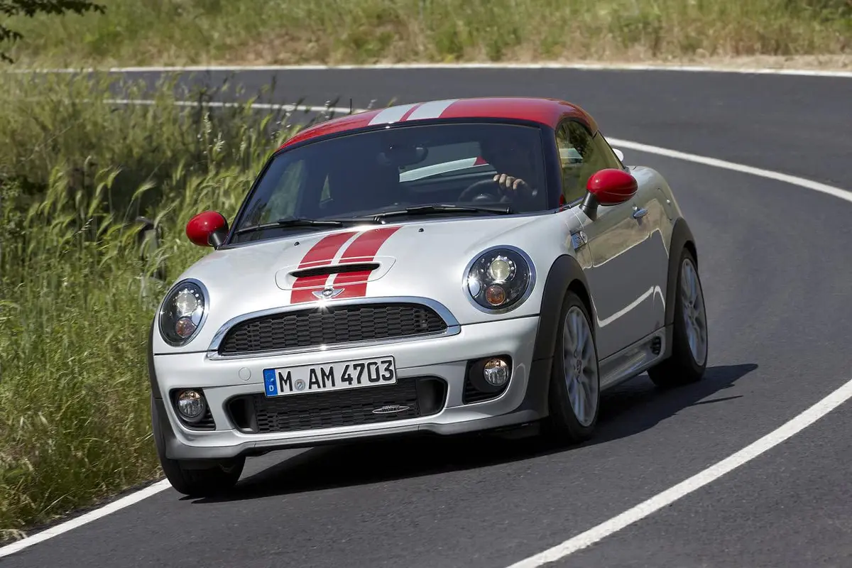 MINI JCW COUPE