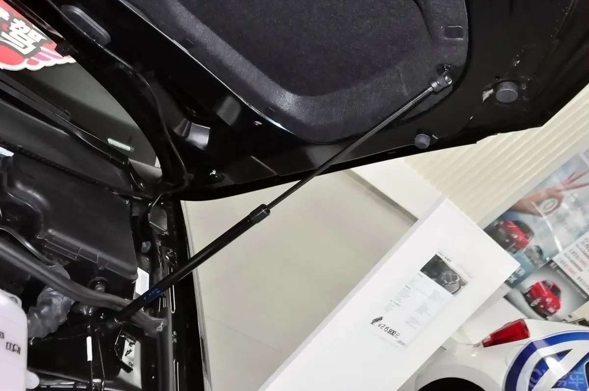 帕萨特领驭 1.8T 自动尊品型内饰