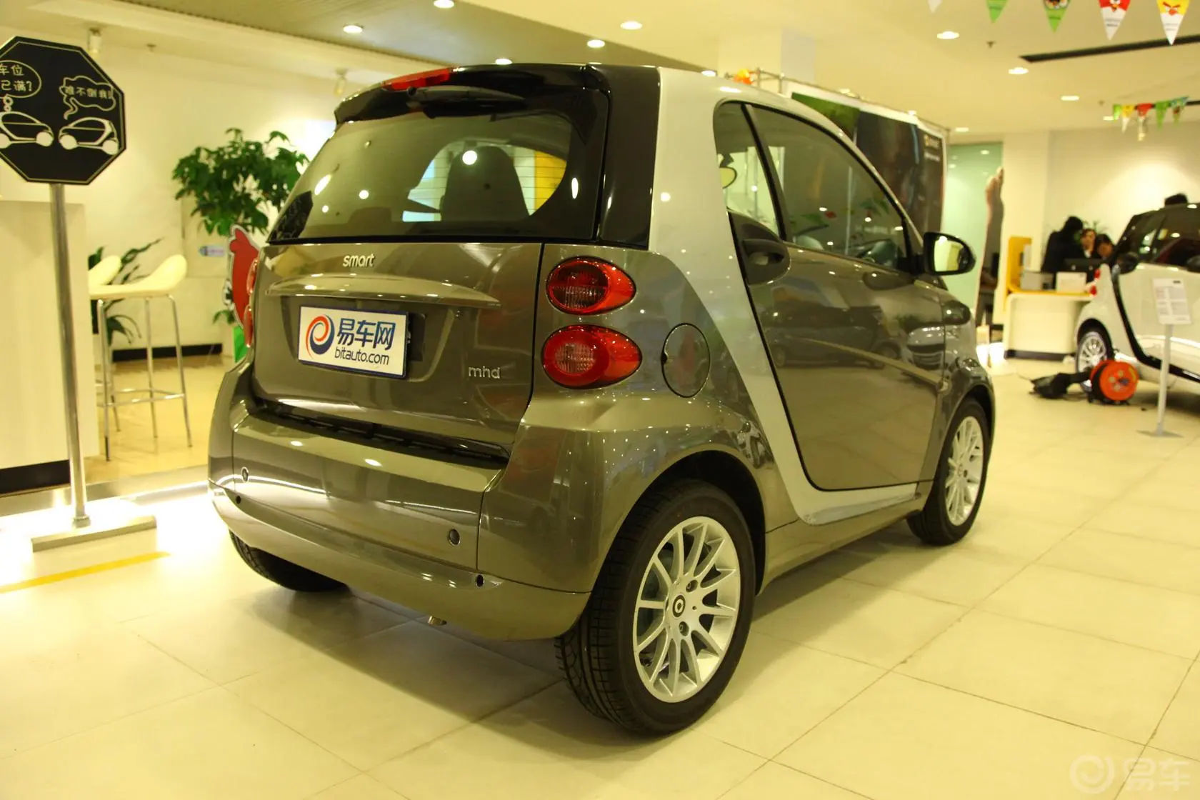 smart fortwo52kw mhd 硬顶 激情版外观