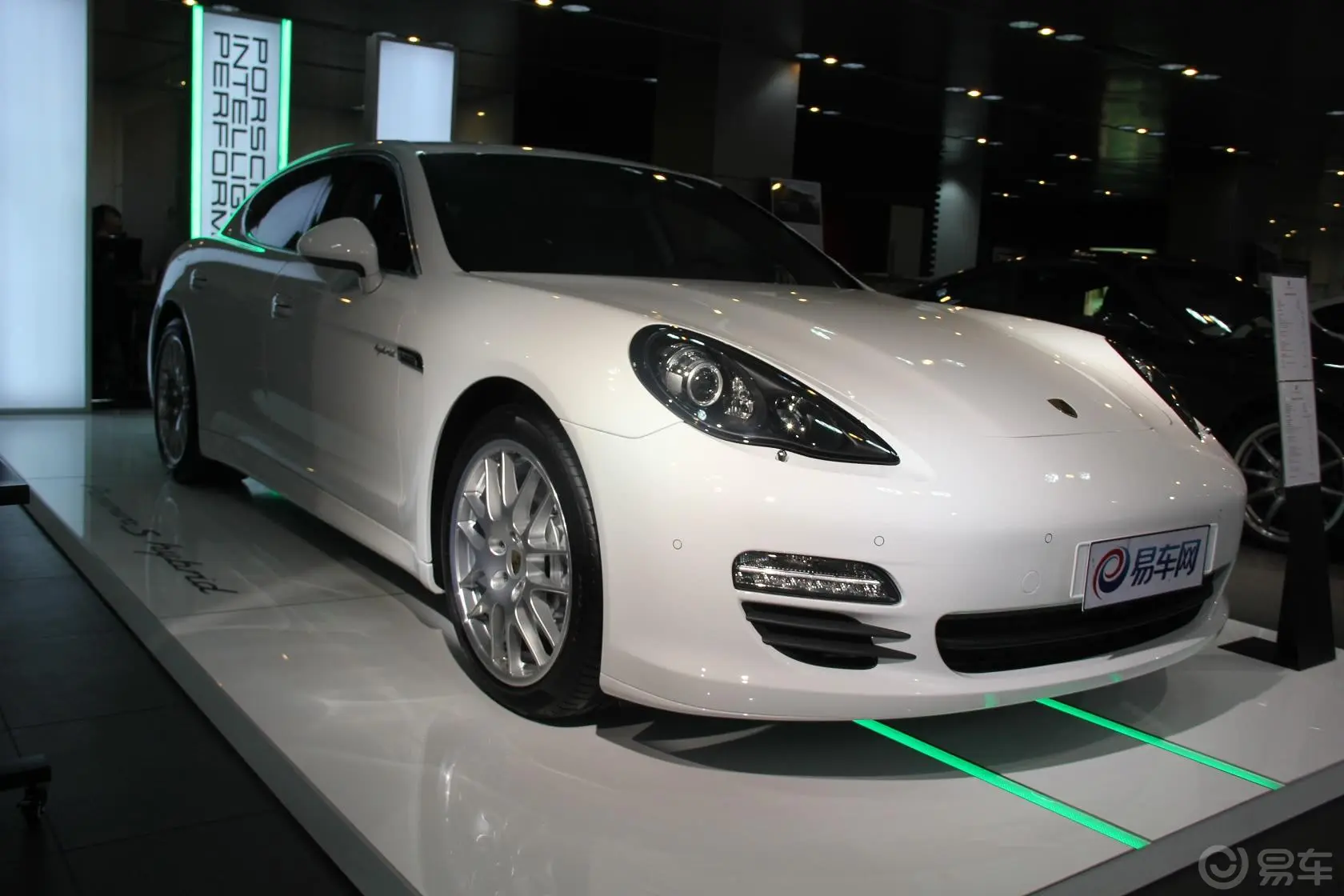 PanameraPanamera S Hybrid 3.0T外观