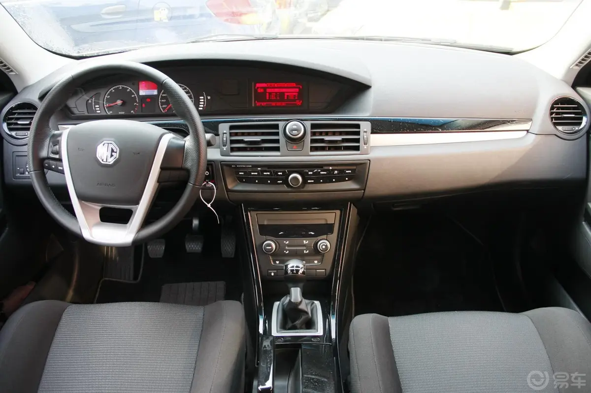 MG6三厢 Magnette 1.8DVVT 手动 舒适版内饰