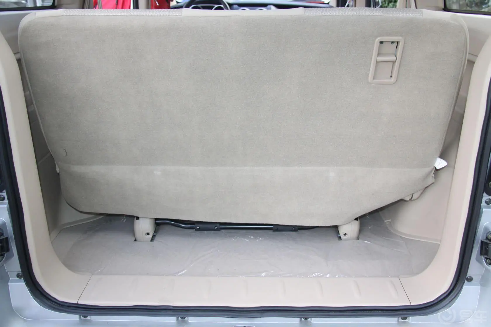 欧诺S1.3L 标准型行李箱空间