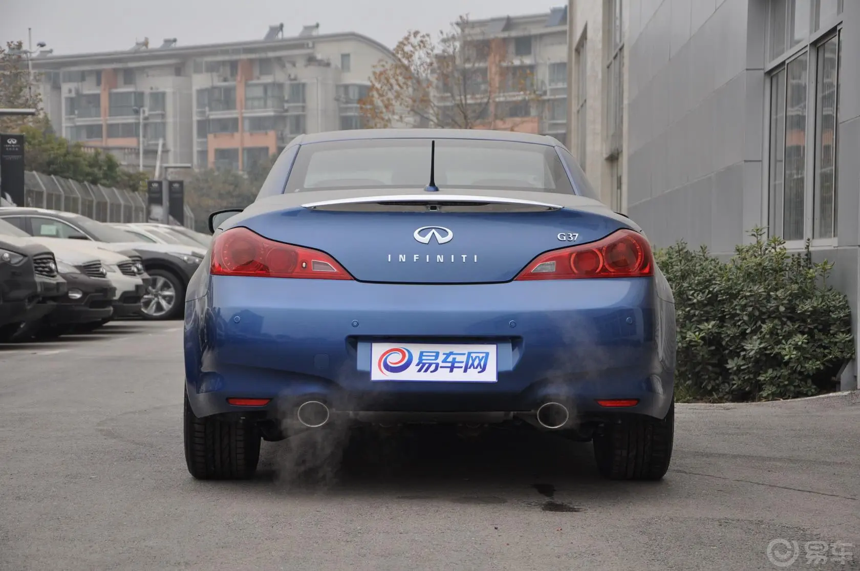 英菲尼迪G系37 Convertible 特殊红木版外观