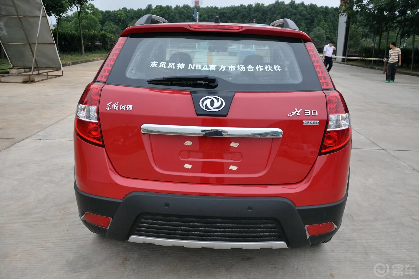 风神H30Cross 1.6L MT 尊逸型外观