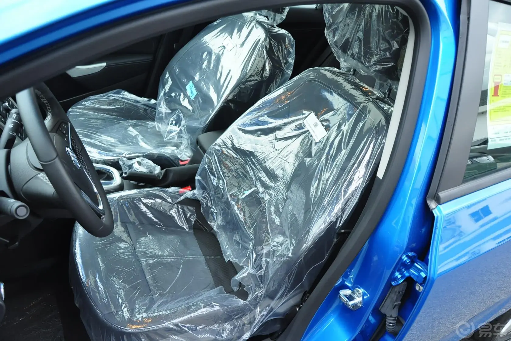 英朗GT 1.6T 自动 时尚运动型 真皮款空间