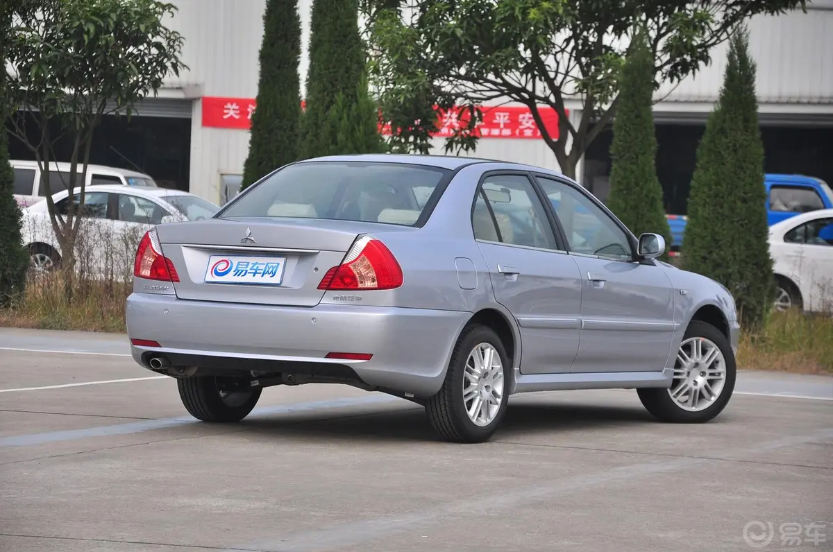 蓝瑟1.6L  MT SEI舒适型外观