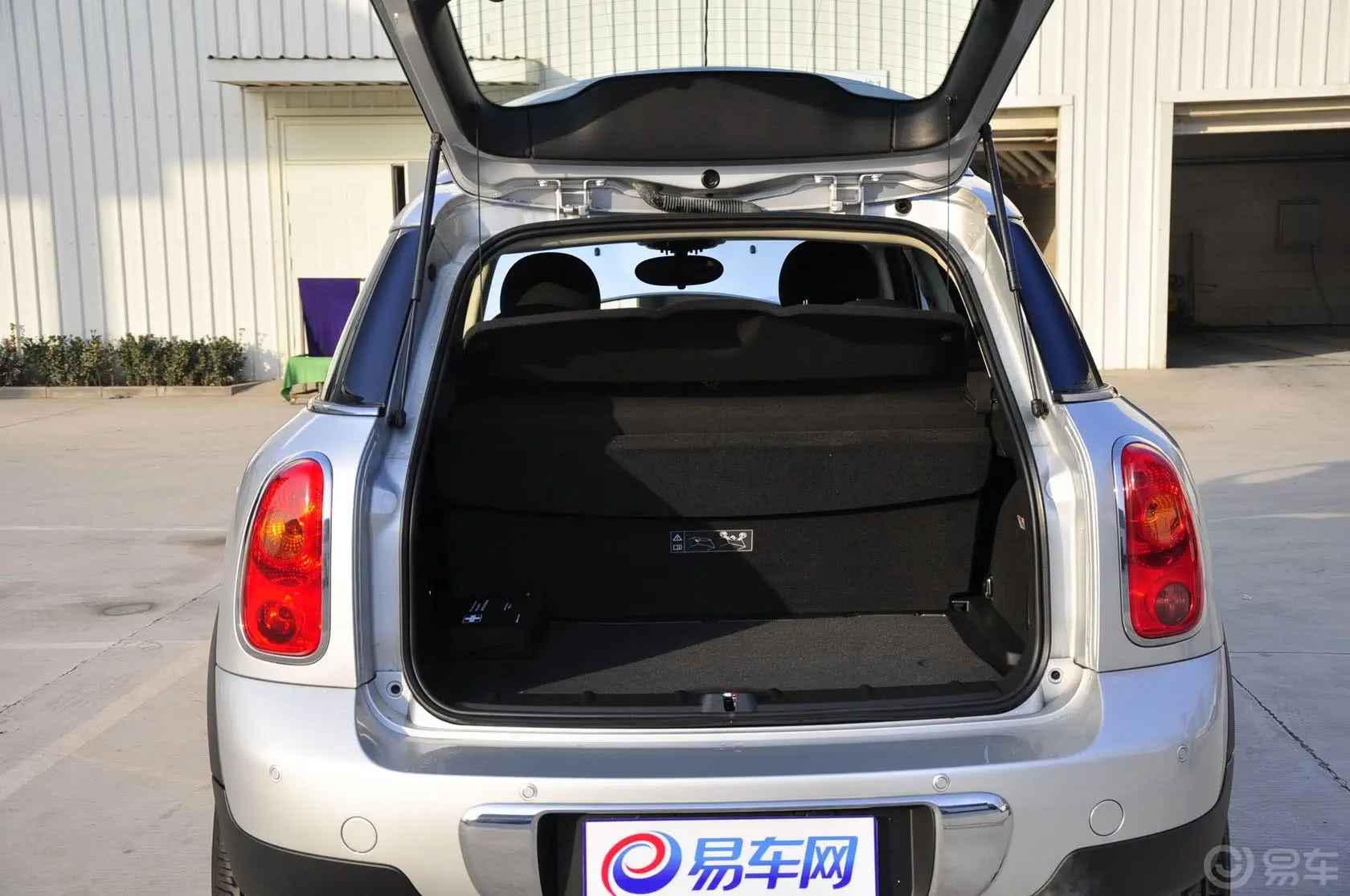 MINI COUNTRYMAN1.6L ONE空间