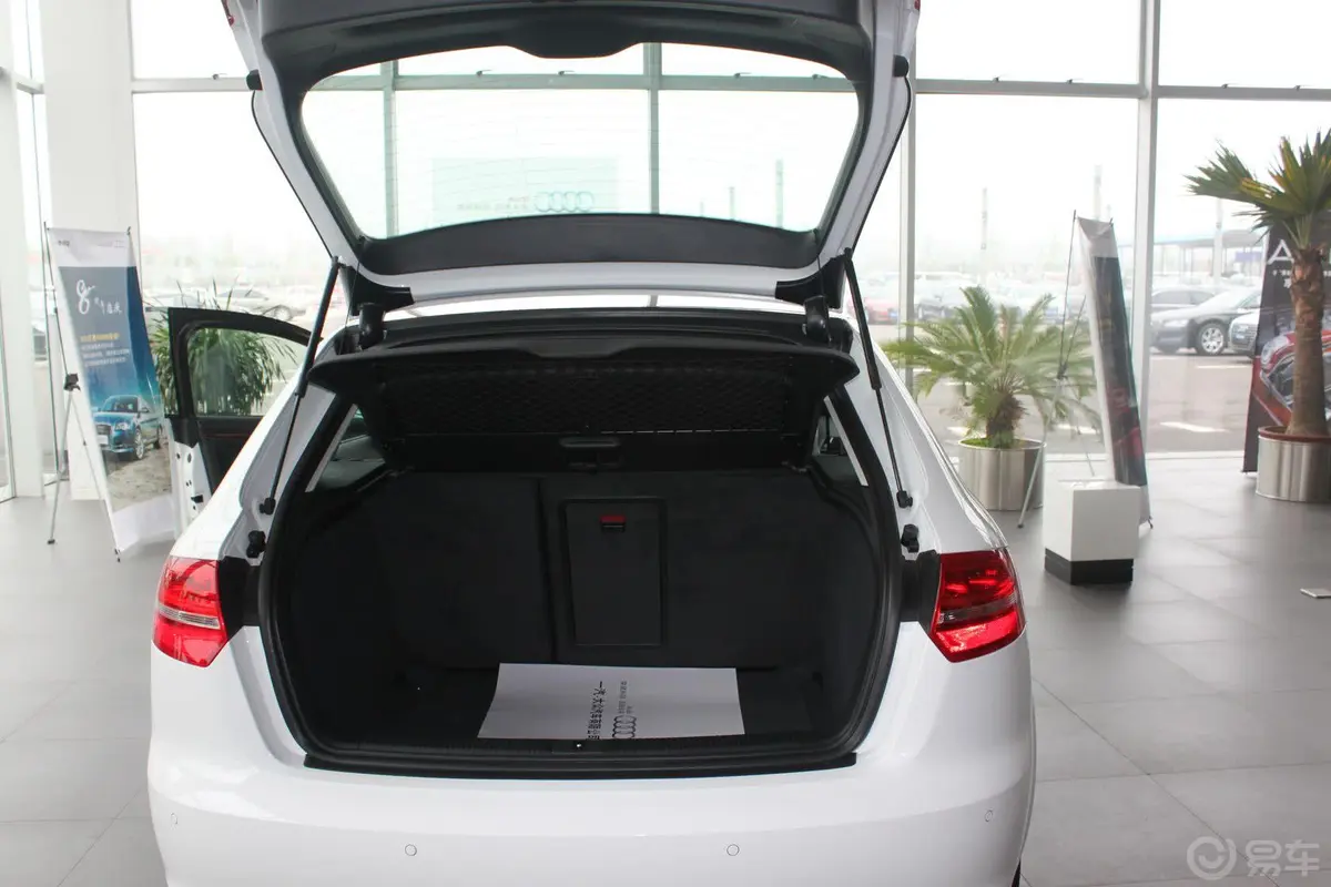 奥迪A3(进口)Sportback 1.8T 自动 豪华型空间