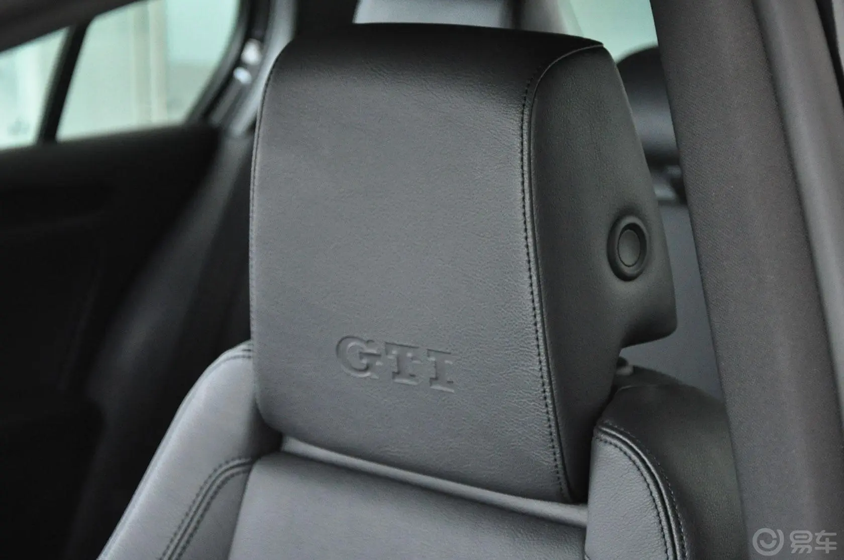 高尔夫GTI 舒适版空间