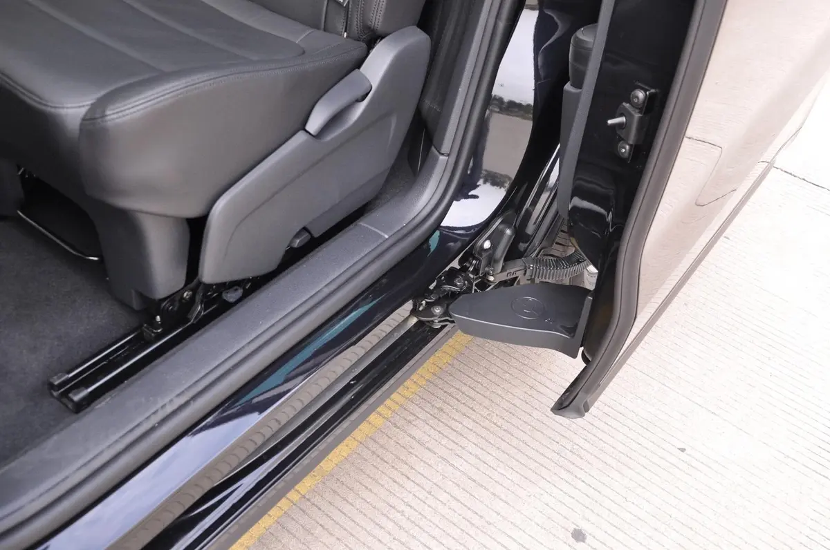 夏朗2.0L TSI 舒适型内饰