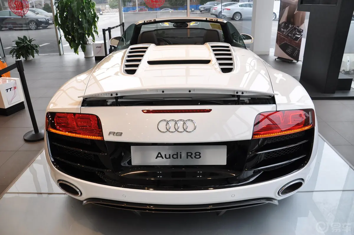 奥迪R8Spyder 5.2L FSI quattro外观