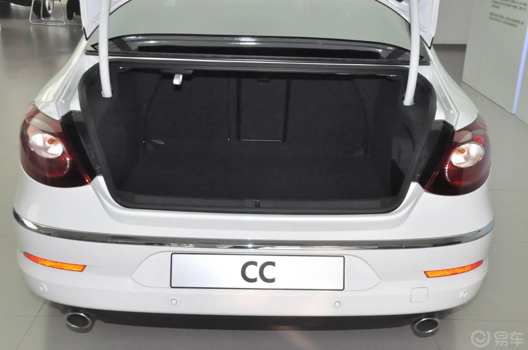 大众CC3.6L V6 双离合 R-Line版行李箱空间