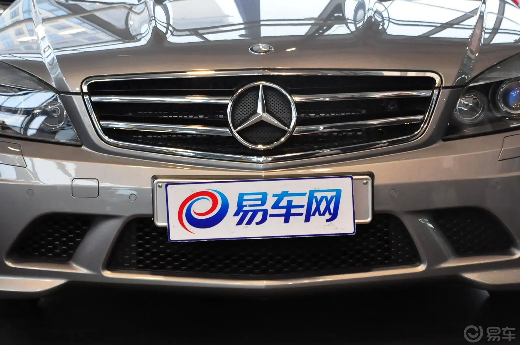 奔驰C级 AMGC 63 AMG 高性能版外观