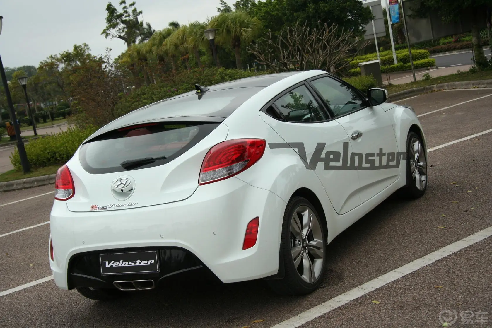 Veloster飞思1.6L 自动 旗舰版外观