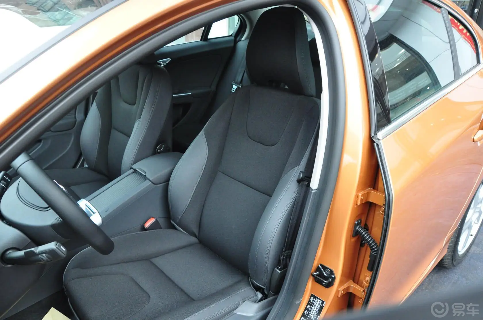 沃尔沃S60(进口)2.0T 双离合 T5 智尚版驾驶员座椅
