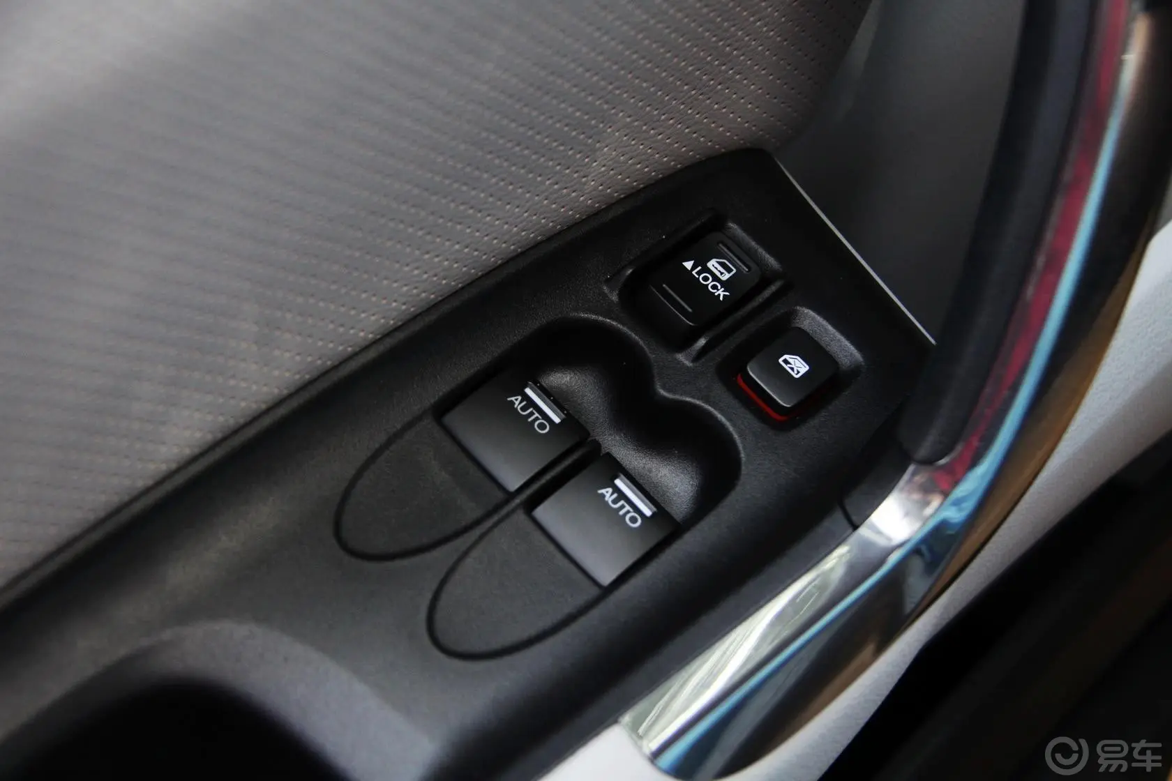本田CR-Z1.5L 自动车窗升降键