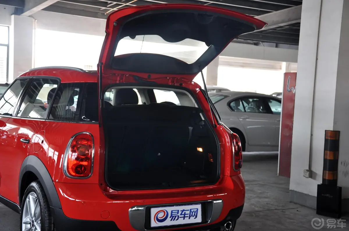 MINI COUNTRYMAN1.6L ONE行李厢开口范围